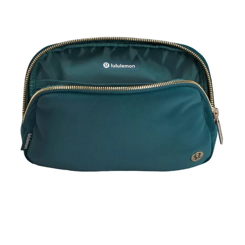 EUC Lululemon Everywhere Belt Bag Plush Velour Green Jasper Gold - Picture 3 of 14